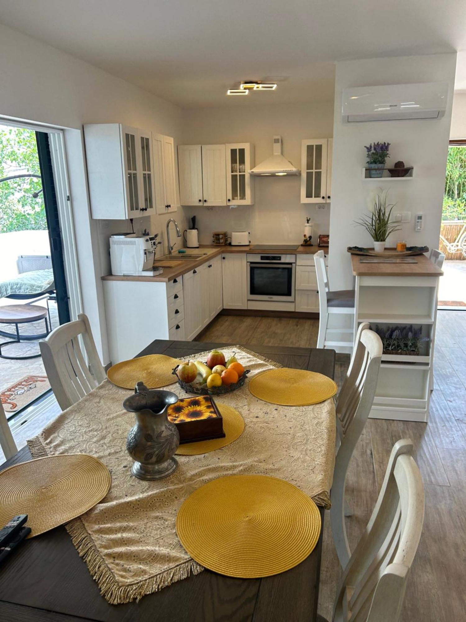 Apartament Abi Сегет-Враниця Екстер'єр фото