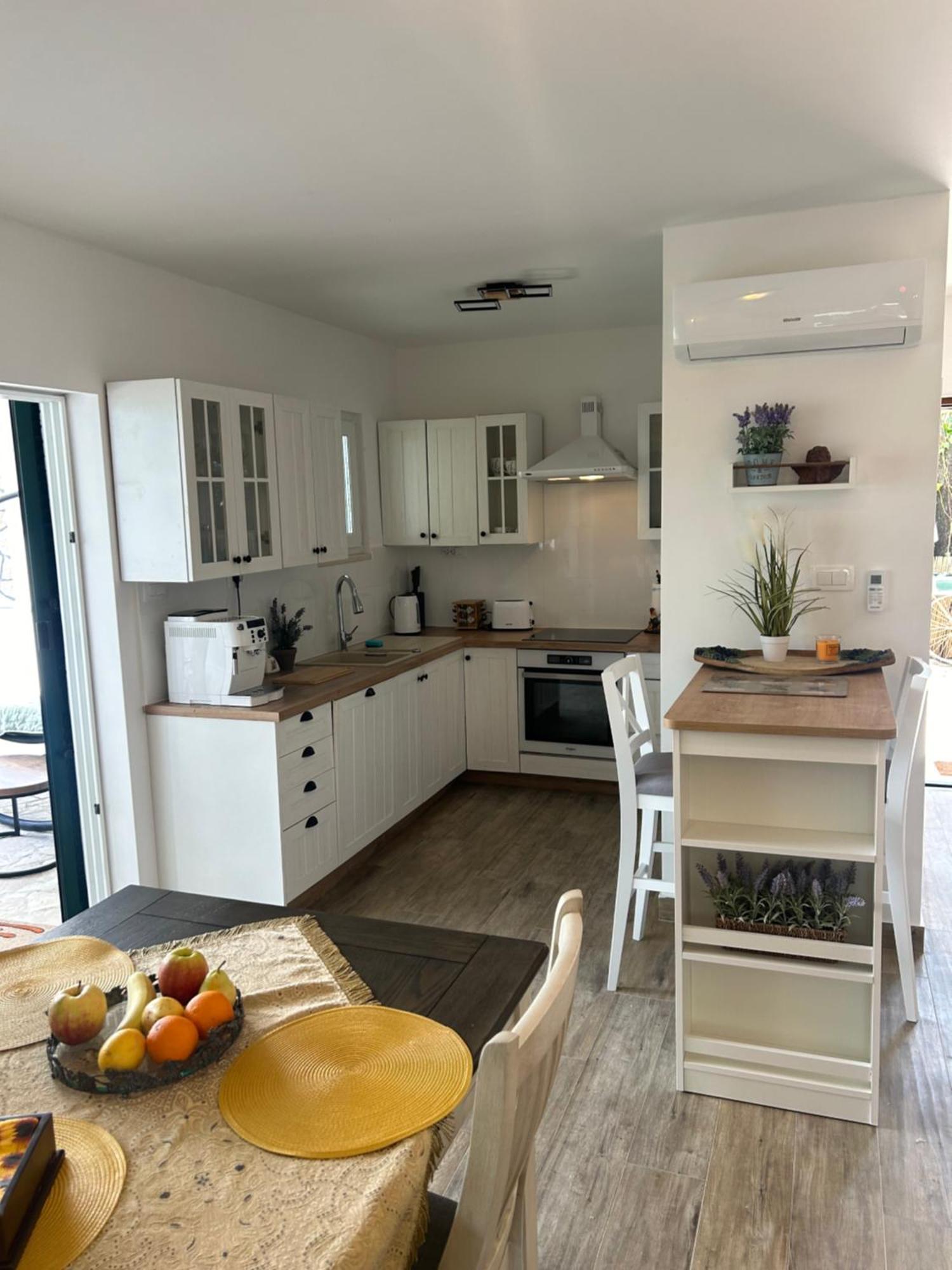 Apartament Abi Сегет-Враниця Екстер'єр фото